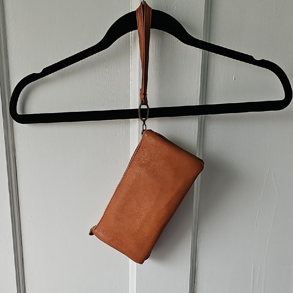 Universal Thread Leather Wristlet with crossbody detachable strap